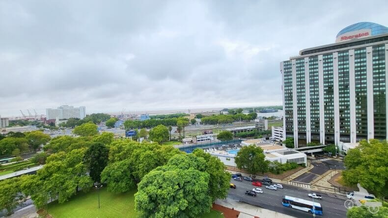 vistas al sur de la Torre Monumental o de los Ingleses
