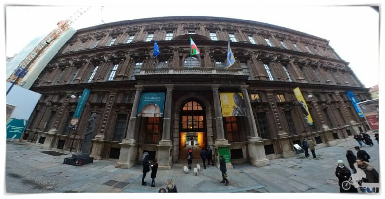 fachada Museo egipcio de Turín