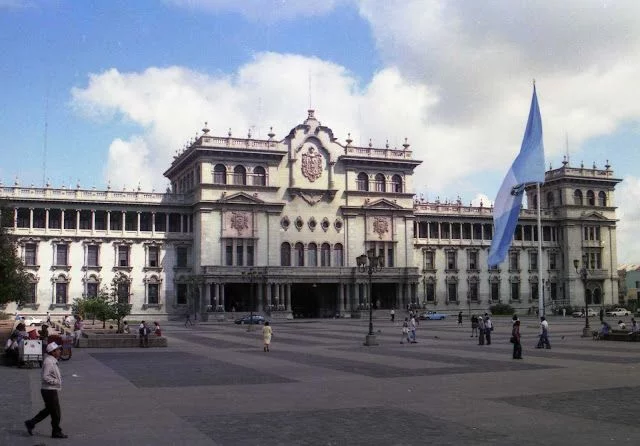 ciudad de guatemala en el viaje a la ruta maya