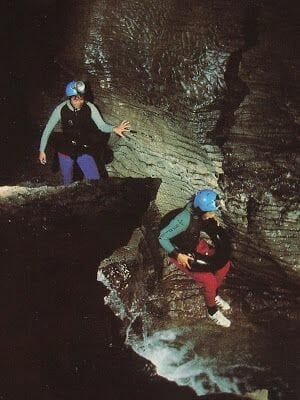 Black Water Rafting en Te Anaroa Cave