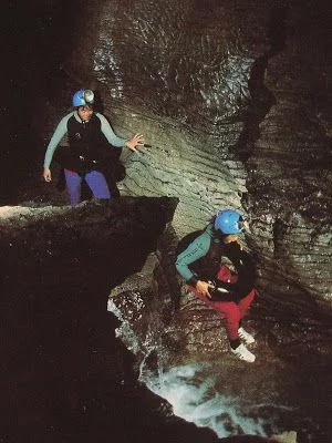 Black Water Rafting en Te Anaroa Cave