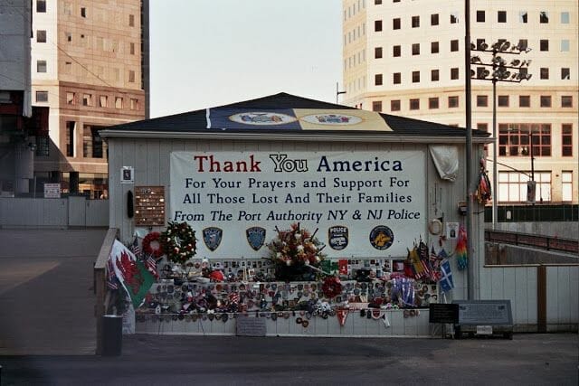 Homenaje Policías y Bomberos 11-S