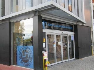 entrada albergue Urbany