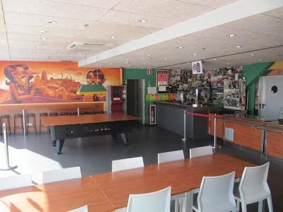 albergue Urbany comedor