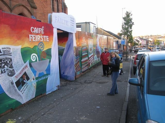 centro cívico Culturlann Mac Adam ó Fiaich.