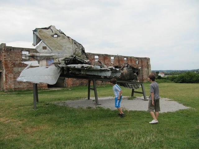 restos MIG21 derribado