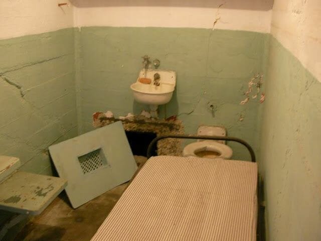 celdas fugitivos Alcatraz la Roca