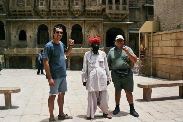 nos cortarán los bigotes (India)