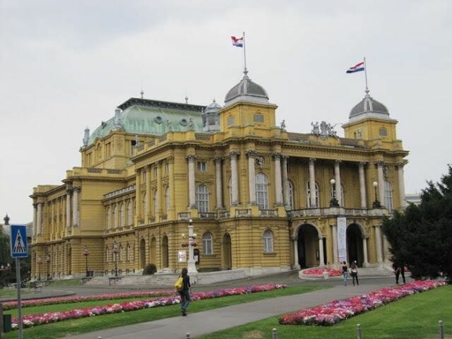 teatro nacional croata - que ver en zagreb en un día