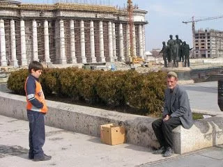 estatua de San Clemente y San Naum