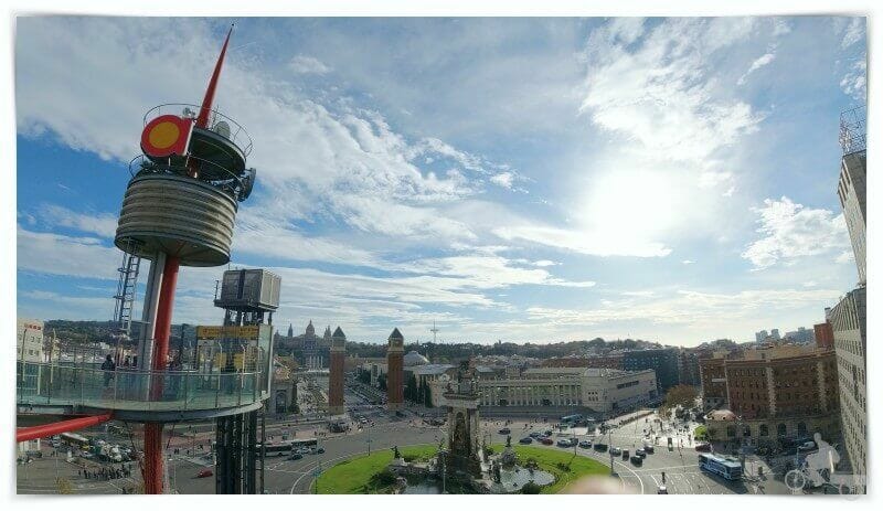 Subir al mirador del Centro Comercial Arenas