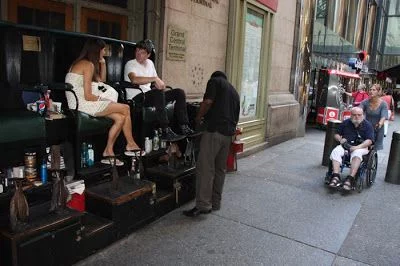 limpiabotas en la calle 42 de Nueva York