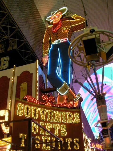 vaquero de Fremont street Experience