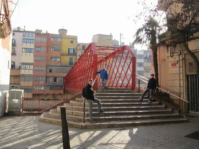 río Onyar, así como varios puentes