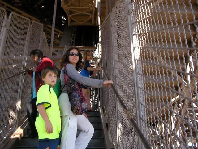 Subir a la Torre Eiffel andando