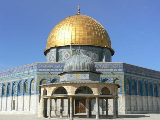 cúpula dorada de la Roca en Jerusalén