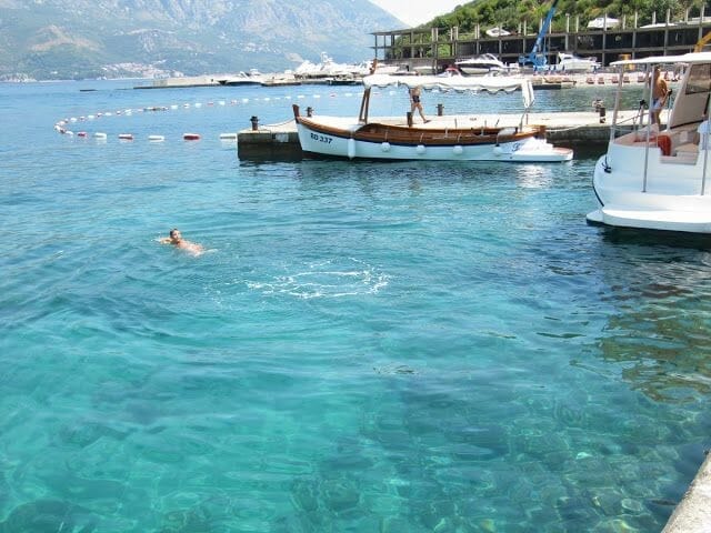 Isla de Hawai, Montenegro