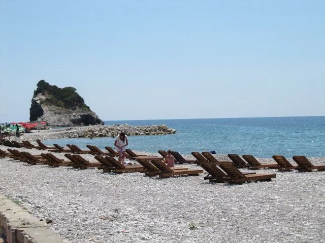 Isla de Hawai, Montenegro