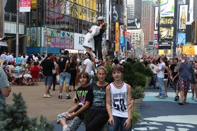Rendición incondicional, estatua times square, estatua del beso, estatua marinero y enfermera