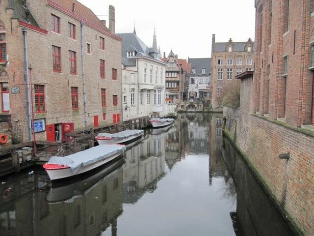 canales de Brujas