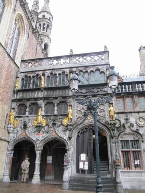 basilica santa sangre, capilla de Brujas