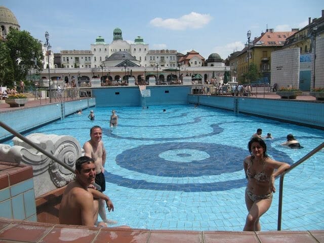Piscina de olas del Gellert