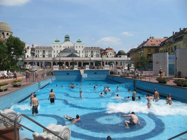 termas budapest