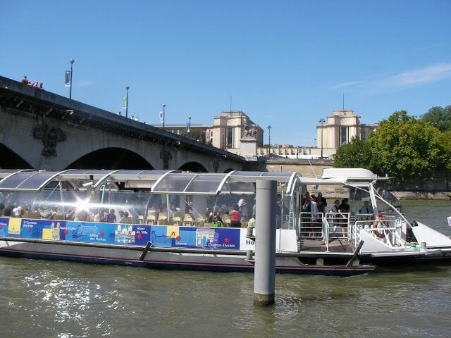 el Batobus paris