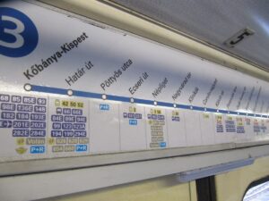 linea metro azul budapest