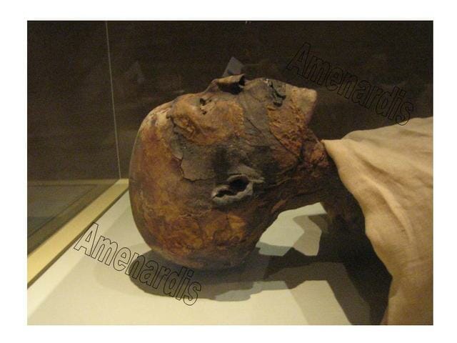 momia de Ramsés IV en el museo de El Cairo - momias egipcias reales