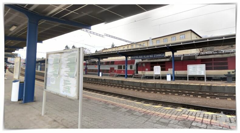 andenes estacion tren bratislava
