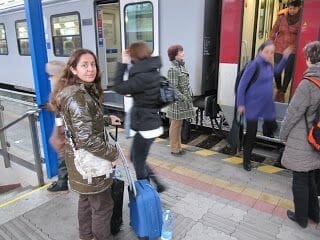 andén con el tren que va a Viena desde Bratislava