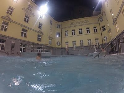balneario de Lukacs en Budapest, baños termales, baños y balnearios Budapest