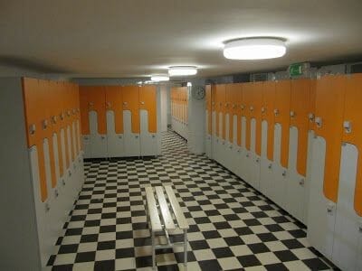 vestuario balneario Lukács