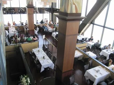 Piso 95 Hancock tower restaurant