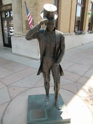 James Monroe
esculturA en Rapid City