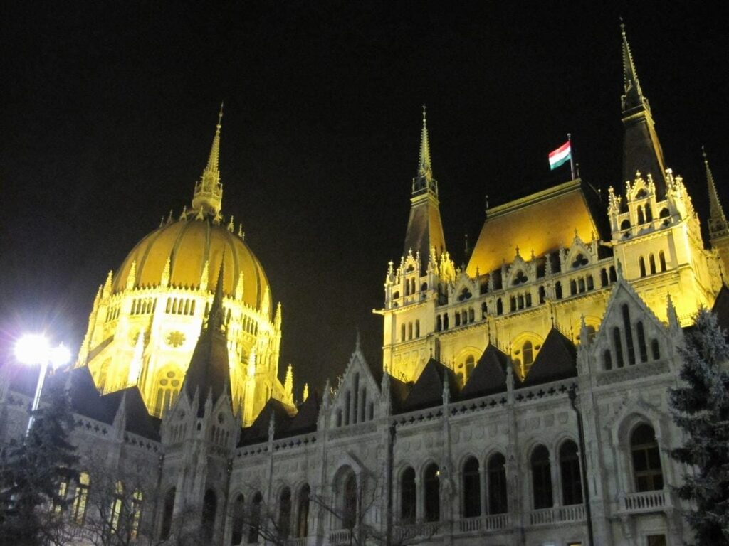 parlamento de Budapest, parlamentos de Europa