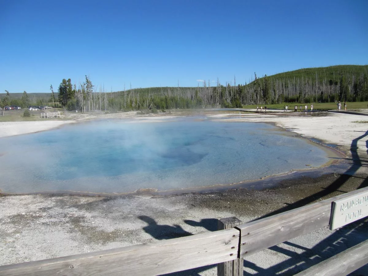Rainbow pool - qué ver en Yellowstone en un día