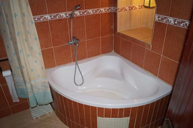 hotel kasbah de Tomboctou en Tinghir bañera