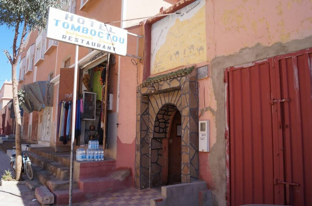 entrada al hotel Tomboctou hotel tomboctou, kasbahs restauradas, alojamiento en tinghir o tinerhir, kasbas hoteles