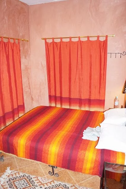hotel kasbah de Tomboctou en Tinghir cama