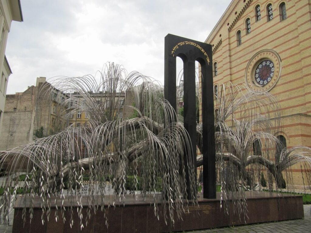 arbol de la vida de sinagoga de budapest