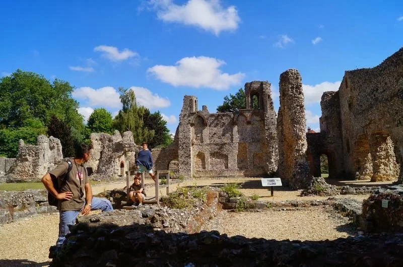 castillo de Wolvesey, Wolvesey castle, winchester