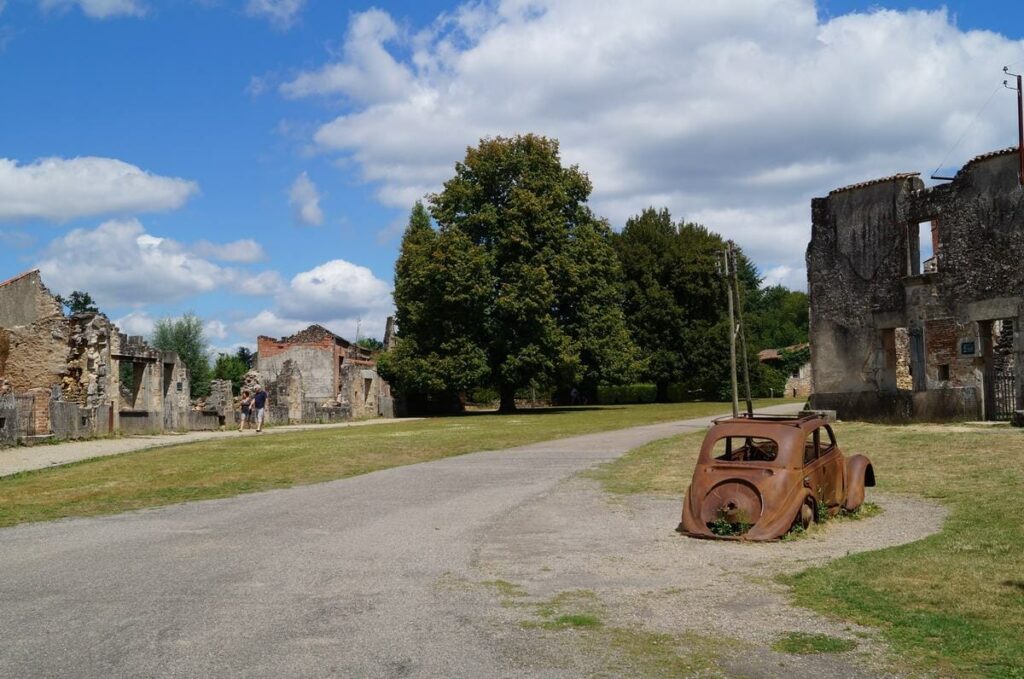 Oradour sur glane coche