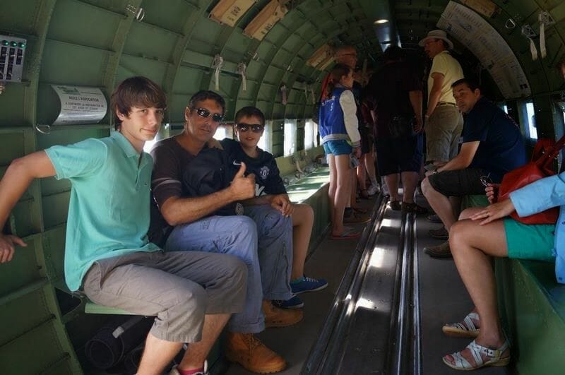 Dakota C47, bateria Merville, museos de Normandia, lugares del desembarco de Normandia, aviones segunda guerra mundial