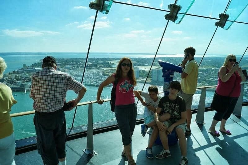 Spinnaker tower mirador