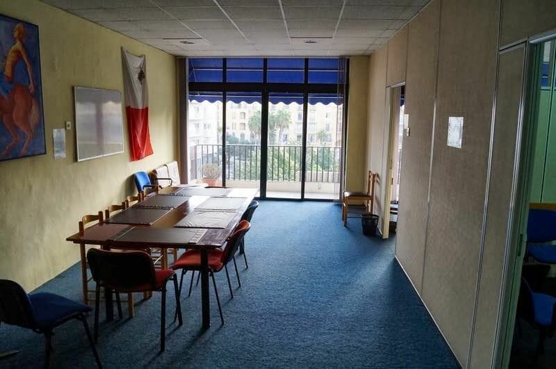 estudiar ingles en Malta, escuela Elanguest ingles Malta, escuelas de ingles en san julian