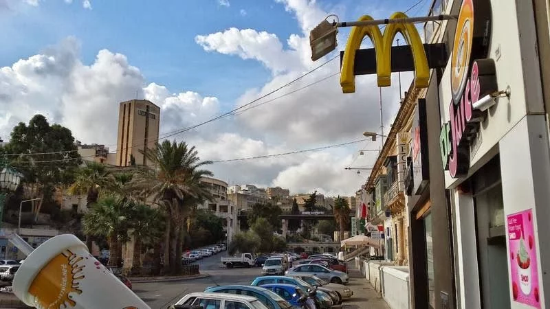 mac donalds de Malta