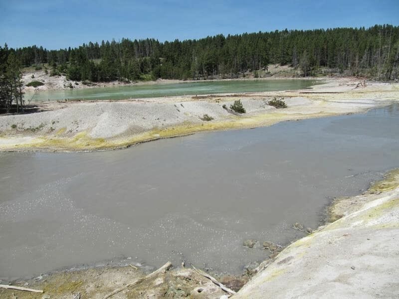 Sulphur caldron