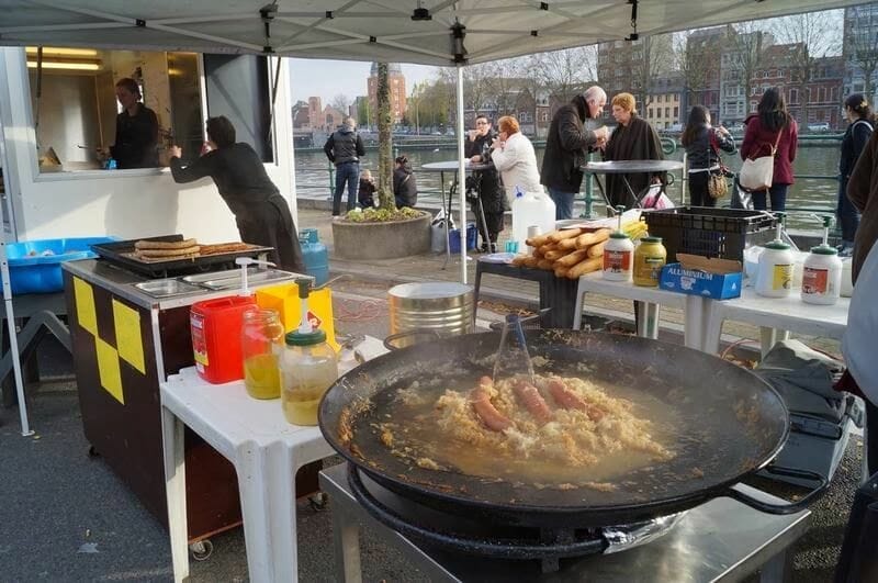 comida callejera en Lieja